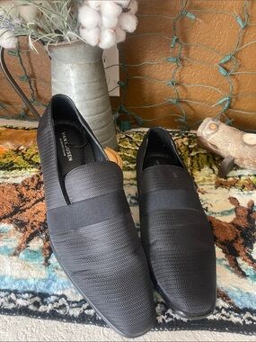Van Heusen Black Textured Slip-On Loafers